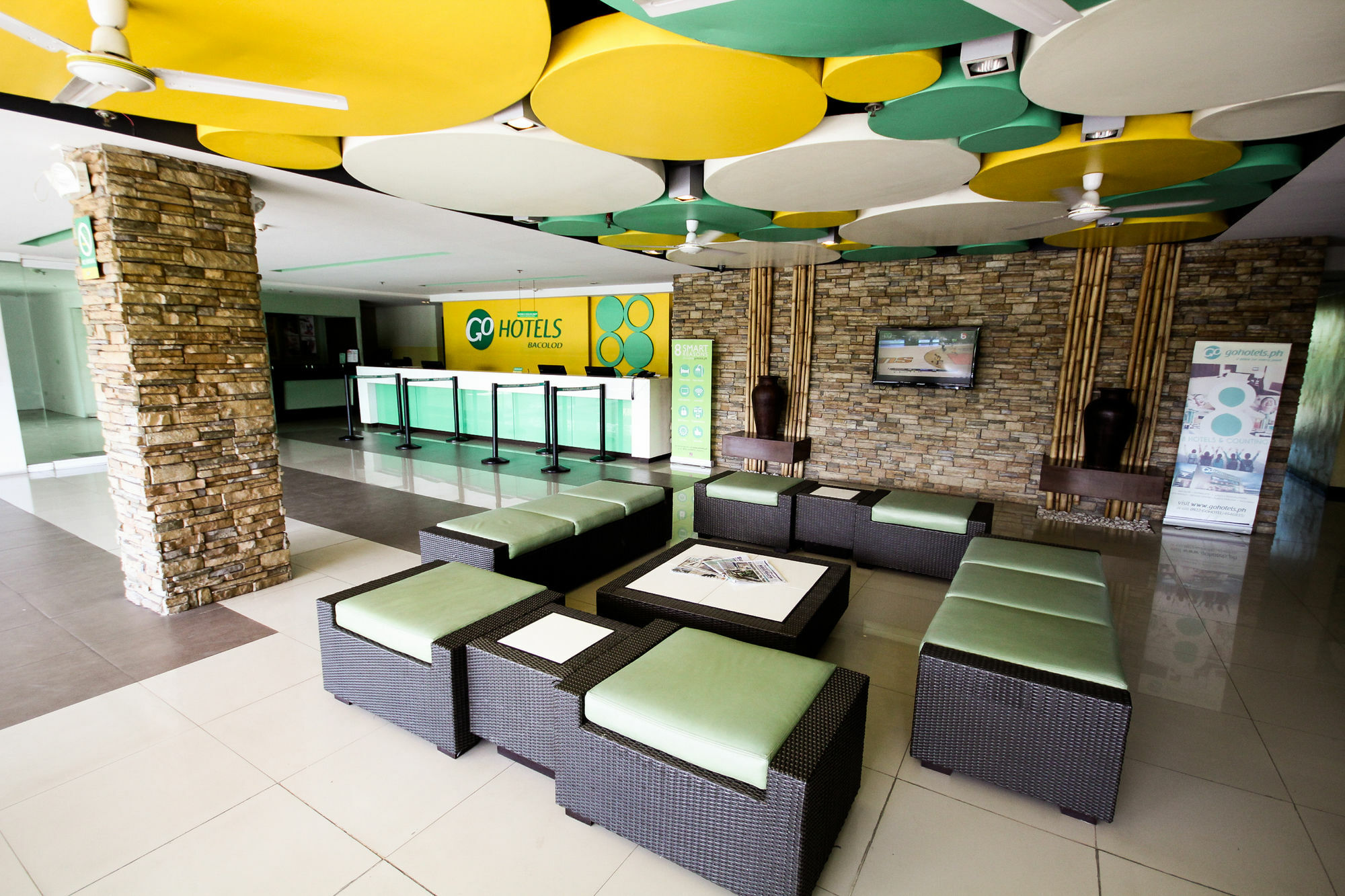 Go Hotels Баколод Екстериор снимка